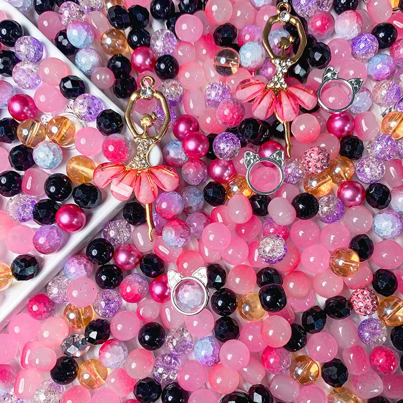 【A695】Barbie Doll - High quality glass beads (pack on live)