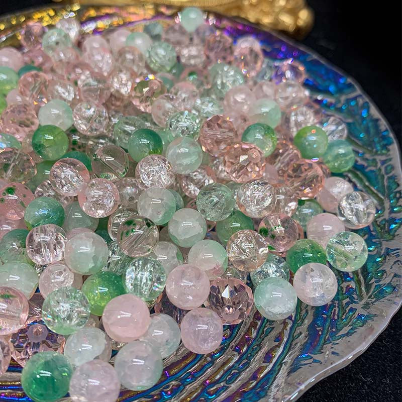 【A599】Soft Petals - High quality glass beads(pack on live)